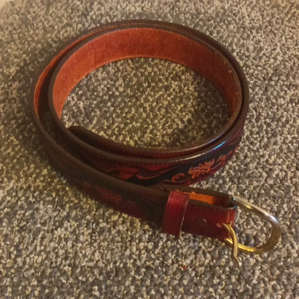 Frontier Series western brown leather tooled mens belt size 40